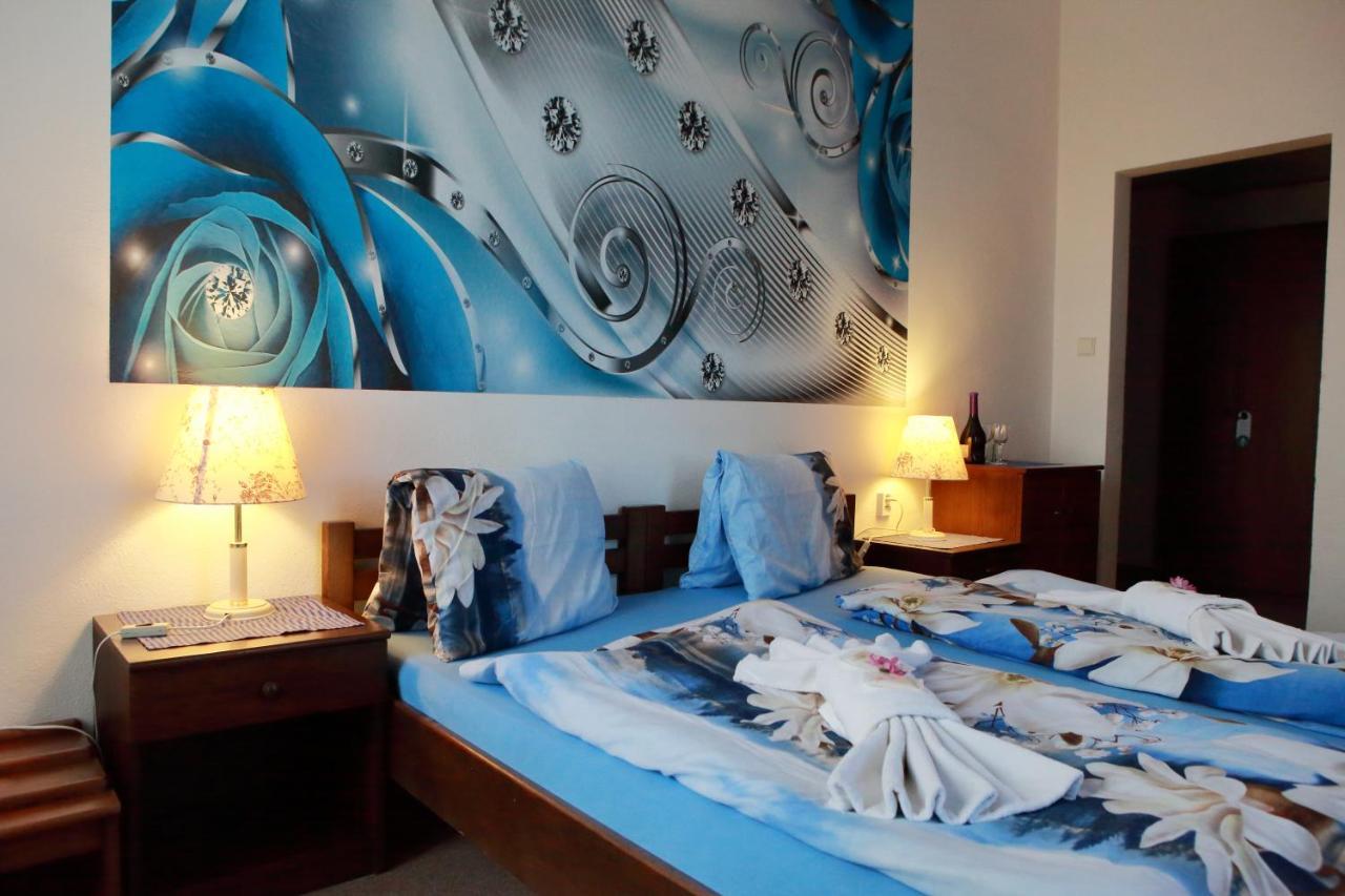 Hotel Stará škola na Šumavě Hořice na Šumavě Esterno foto