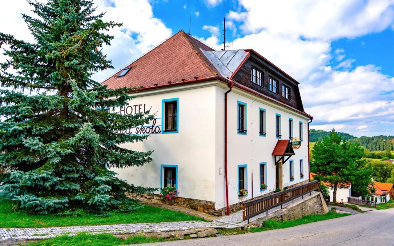 Hotel Stará škola na Šumavě Hořice na Šumavě Esterno foto