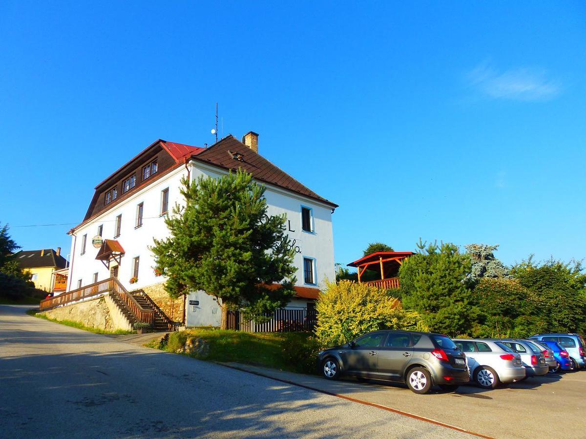 Hotel Stará škola na Šumavě Hořice na Šumavě Esterno foto