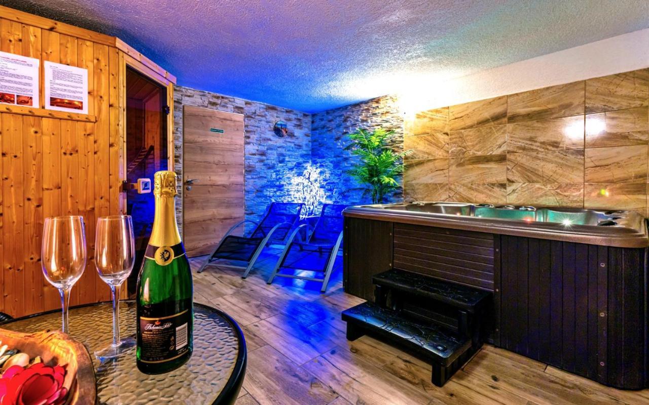 Hotel Stará škola na Šumavě Hořice na Šumavě Esterno foto